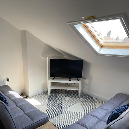 Brand New Montrouge Apartments - Perfect Location!! Portsmouth Bagian luar foto