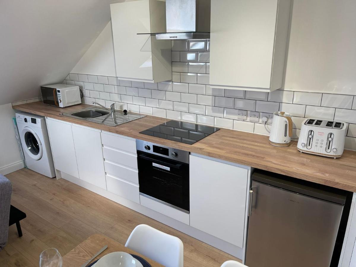 Brand New Montrouge Apartments - Perfect Location!! Portsmouth Bagian luar foto