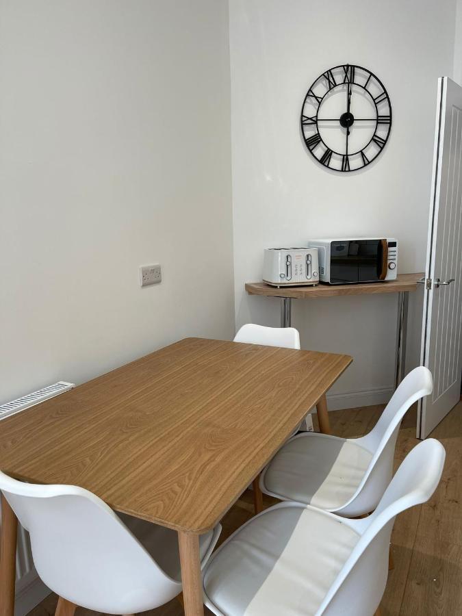 Brand New Montrouge Apartments - Perfect Location!! Portsmouth Bagian luar foto