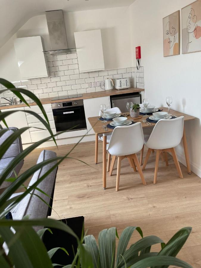 Brand New Montrouge Apartments - Perfect Location!! Portsmouth Bagian luar foto